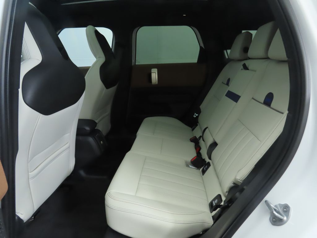 2025 MINI Cooper Countryman Iconic 23