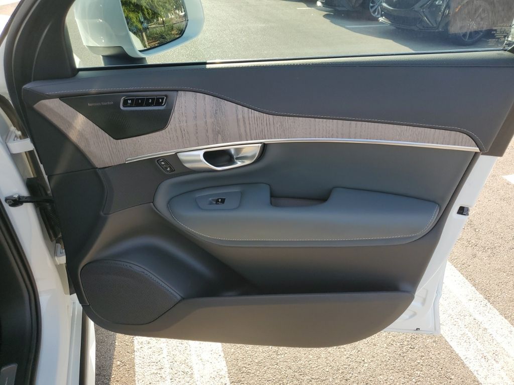 Used Car 2024 Volvo Xc90 Recharge Plug-in Hybrid  Ultimate For Sale In Austin, Texas