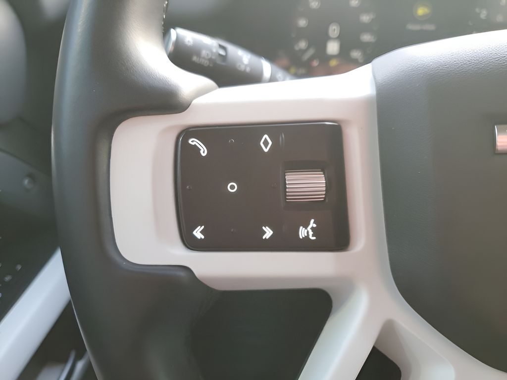 Used Car 2023 Land Rover Defender 130  Se For Sale Under $70,000 In Austin, Texas