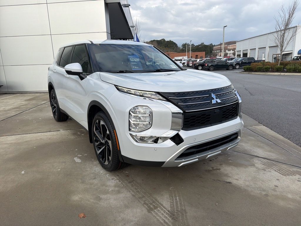 2022 Mitsubishi Outlander SE FWD