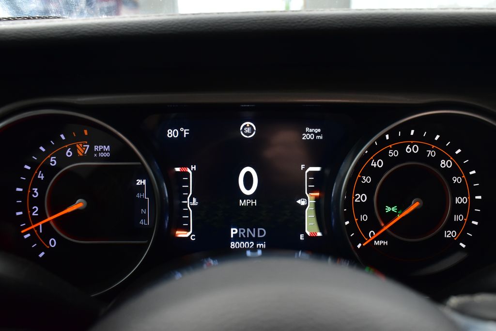 Thumbnail: 2018 Jeep Wrangler - 12