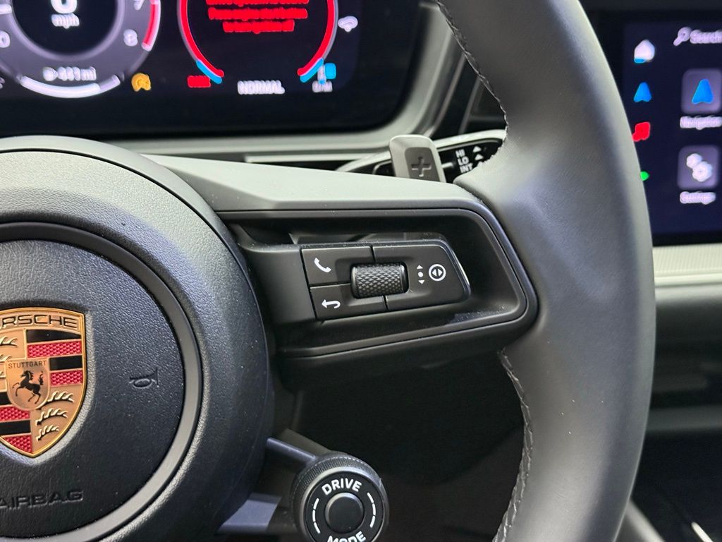 2025 Porsche   13