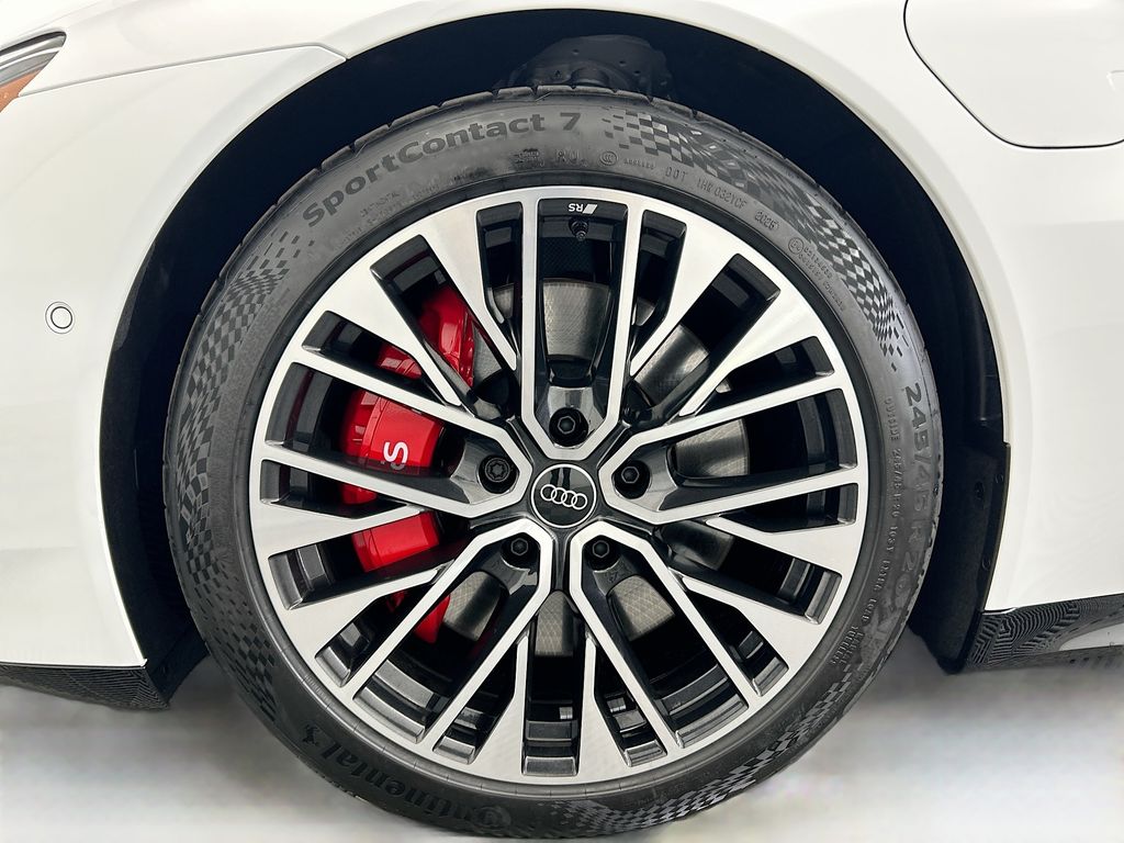 Thumbnail: 2026 Audi e-tron GT - 29