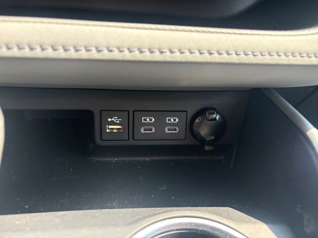 Used 2023 Silver Toyota LE image 22