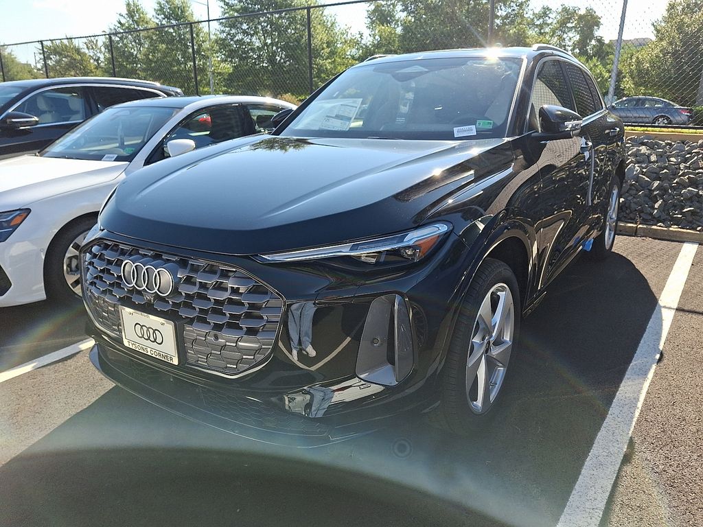 Thumbnail: 2025 Audi Q5 - 1