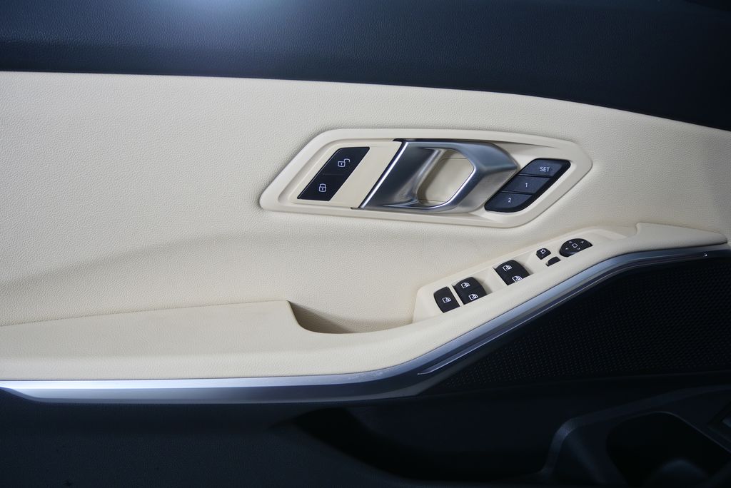 Thumbnail: 2026 BMW 3 Series - 23