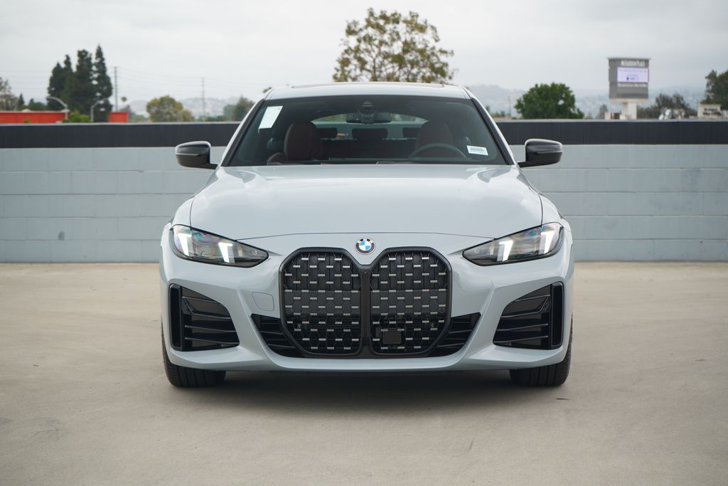 Thumbnail: 2026 BMW 4 Series - 2