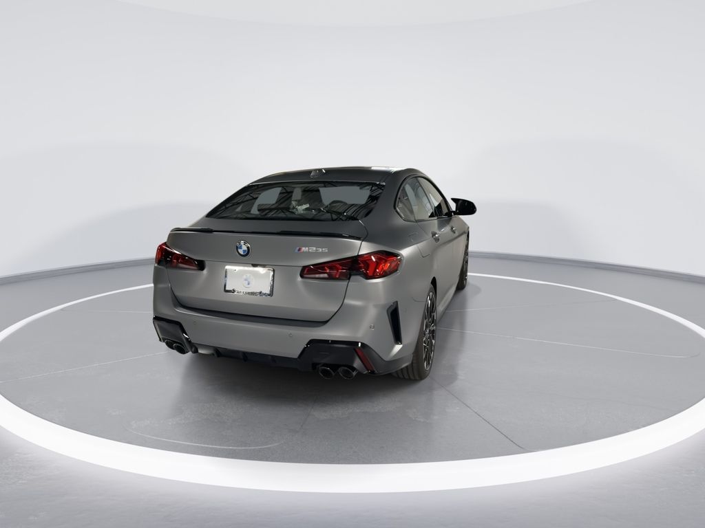 Thumbnail: 2025 BMW 2 Series - 7