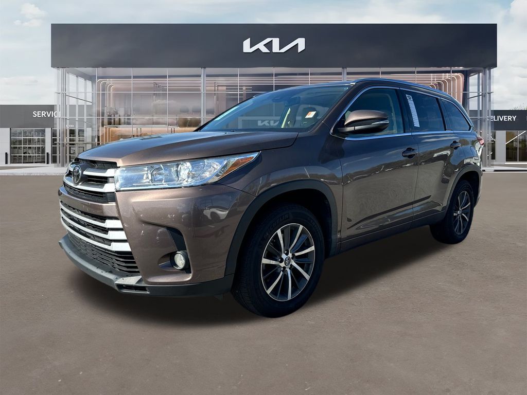 2017 Toyota Highlander XLE 7