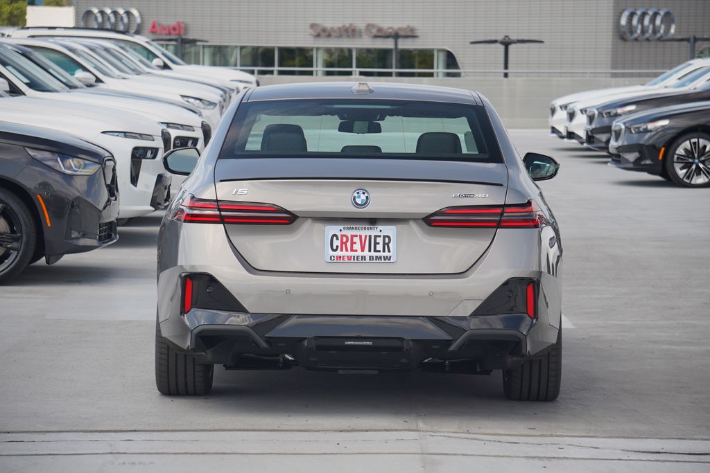 2025 BMW i5 eDrive40 6