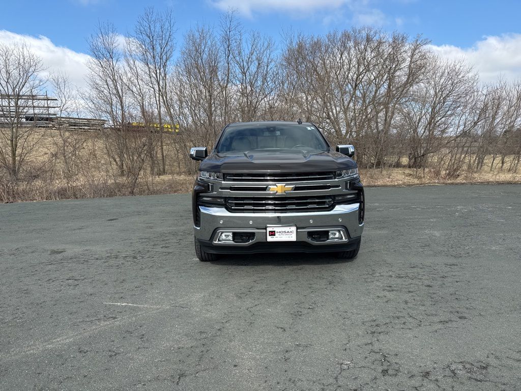 Used 2019 Chevrolet Silverado 1500 LTZ with VIN 1GCRYGED8KZ289101 for sale in Zumbrota, Minnesota