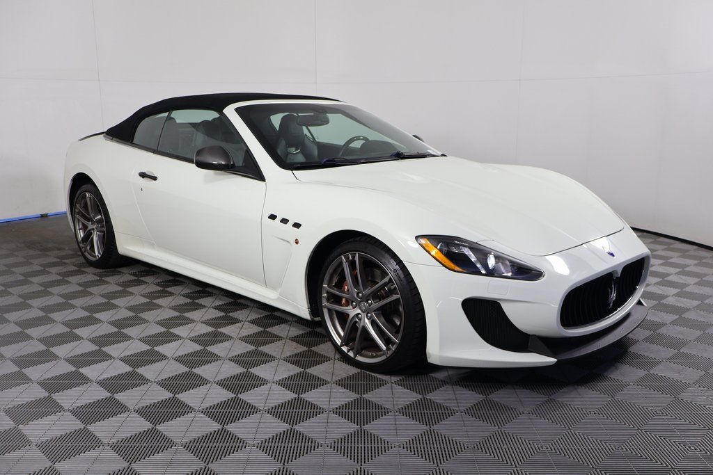 Thumbnail: 2013 Maserati GranTurismo - 3