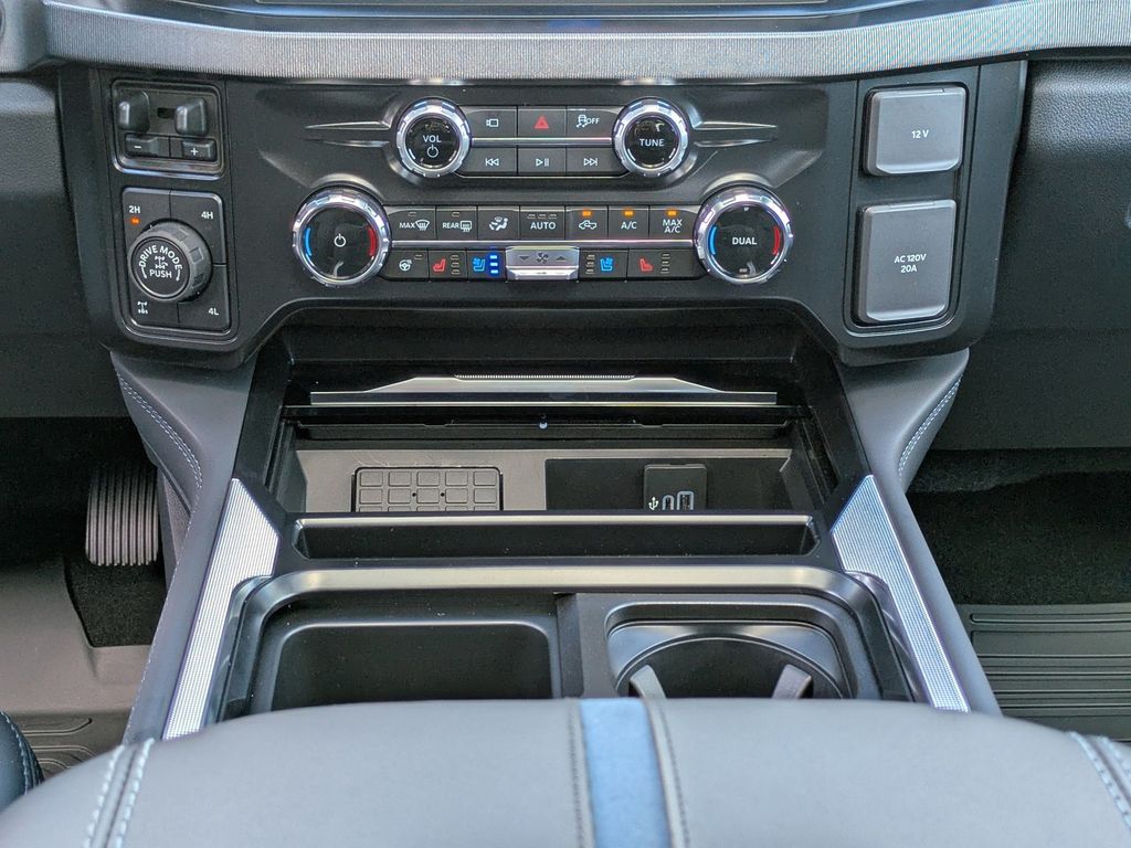 2026 Ford Super Duty F-350 SRW Platinum