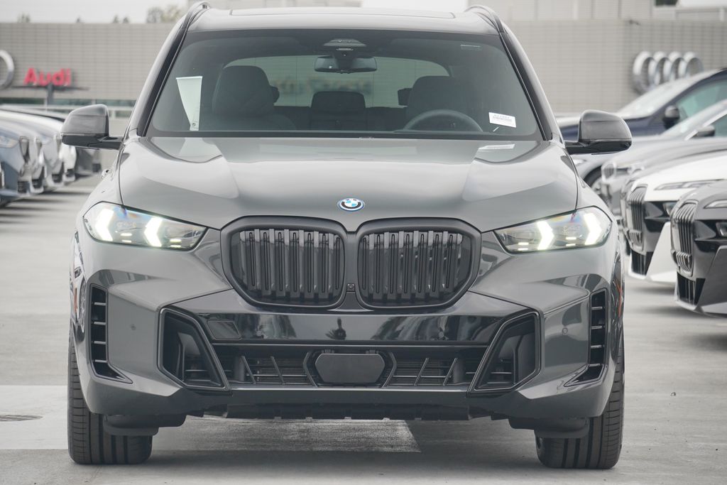 Thumbnail: 2026 BMW X5 - 2