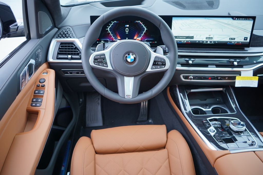 Thumbnail: 2026 BMW X7 - 15