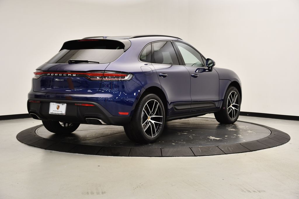 Thumbnail: 2025 Porsche Macan - 5