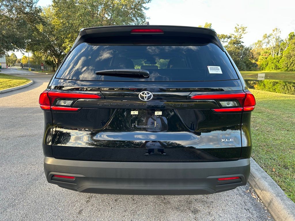 Thumbnail: 2024 Toyota Grand Highlander - 4