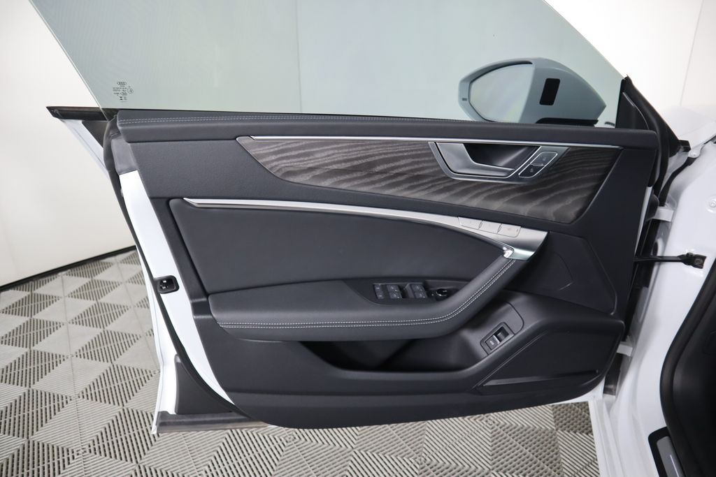 Thumbnail: 2025 Audi A7 - 25