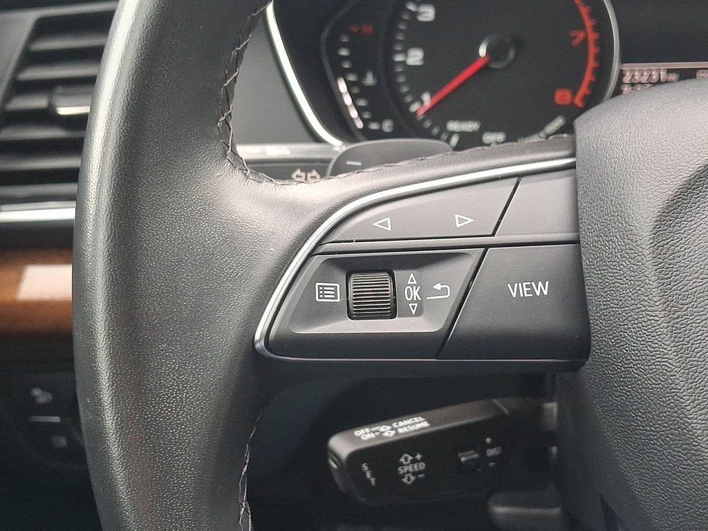 Thumbnail: 2023 Audi Q5 - 21