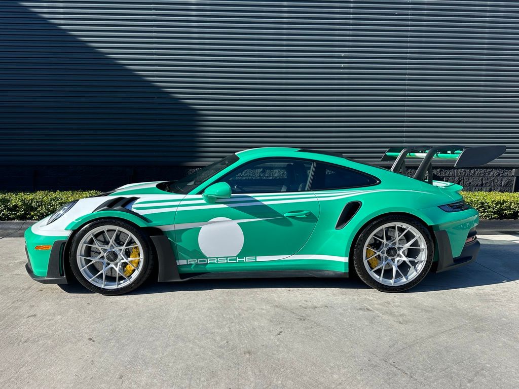 Thumbnail: 2025 Porsche 911 - 2