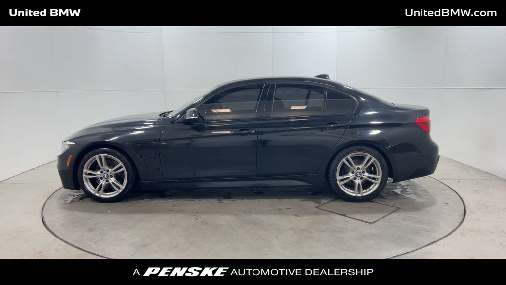 2018 BMW 3 Series 330e iPerformance 5