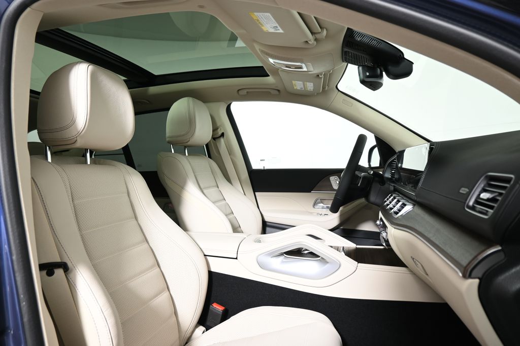 Thumbnail: 2026 Mercedes-Benz GLE - 22