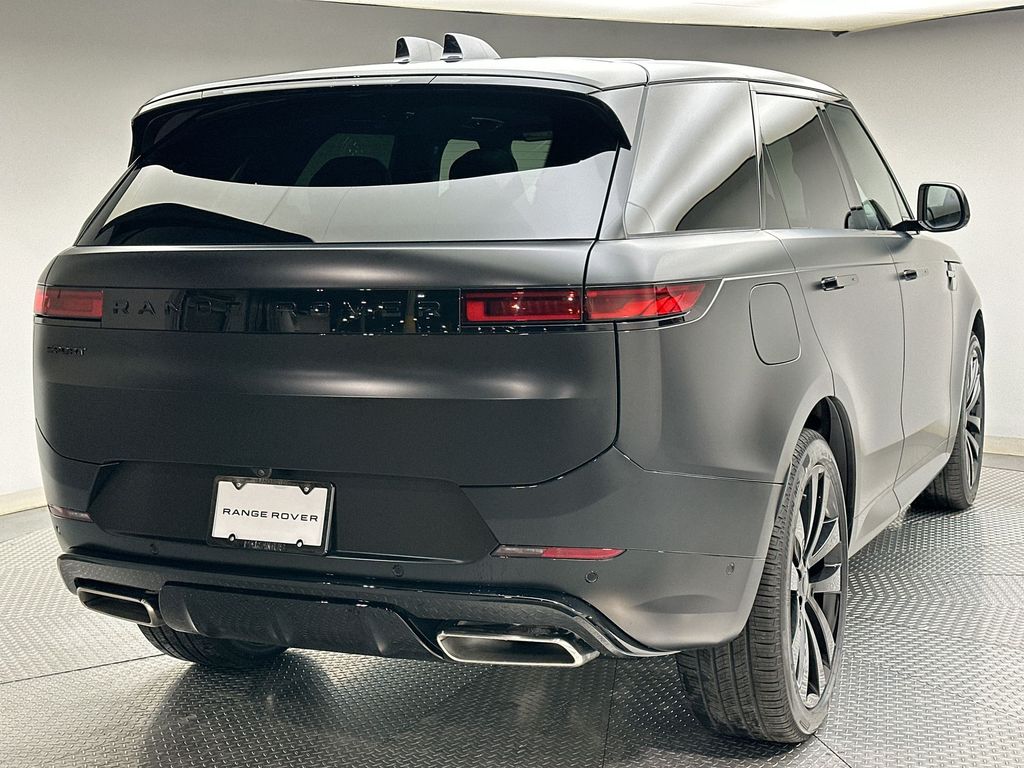 Thumbnail: 2026 Land Rover Range Rover Sport - 3