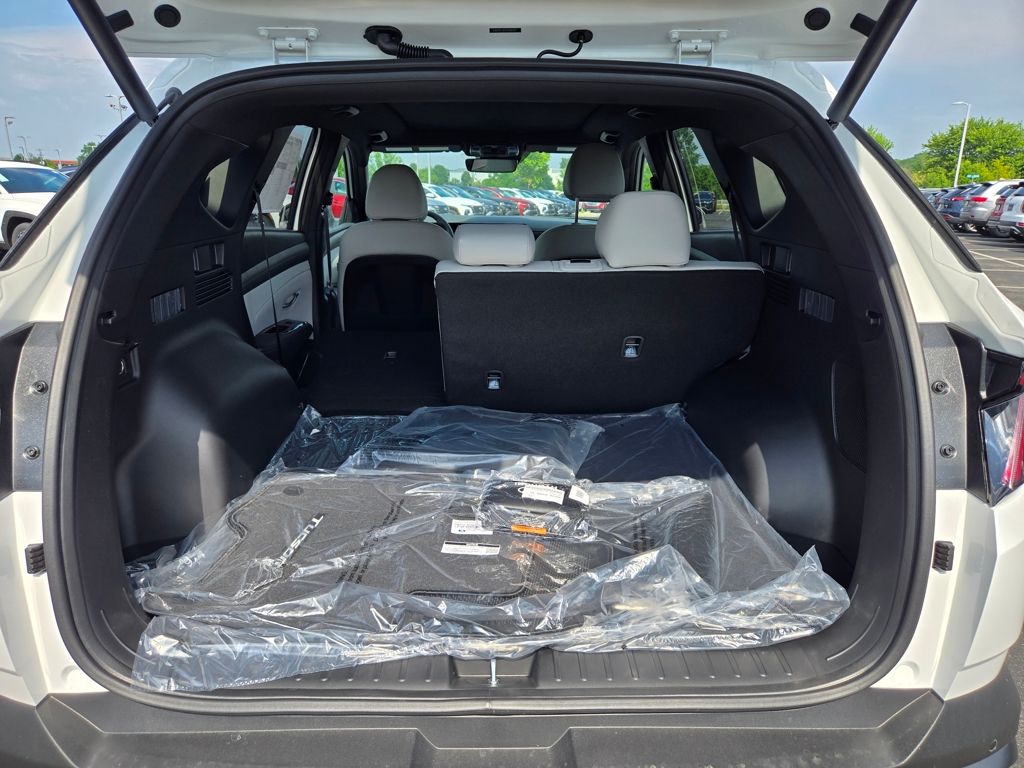 Thumbnail: 2025 Hyundai Tucson - 27