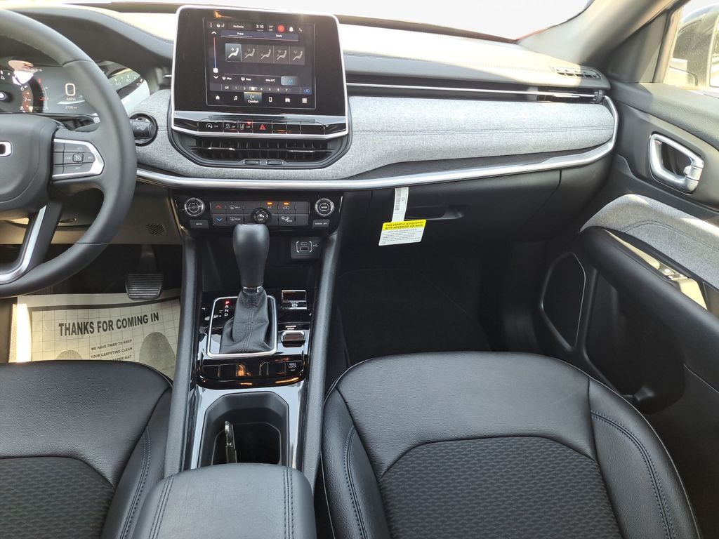 New Car 2025 Jeep Compass  Latitude For Sale In Austin, Texas