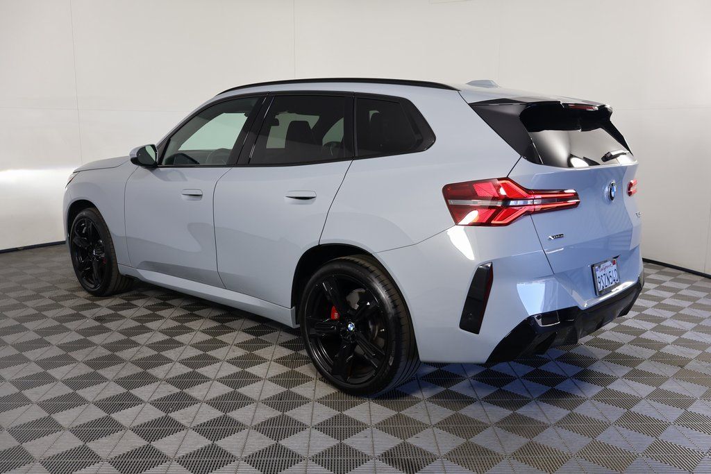 Thumbnail: 2025 BMW X3 - 6