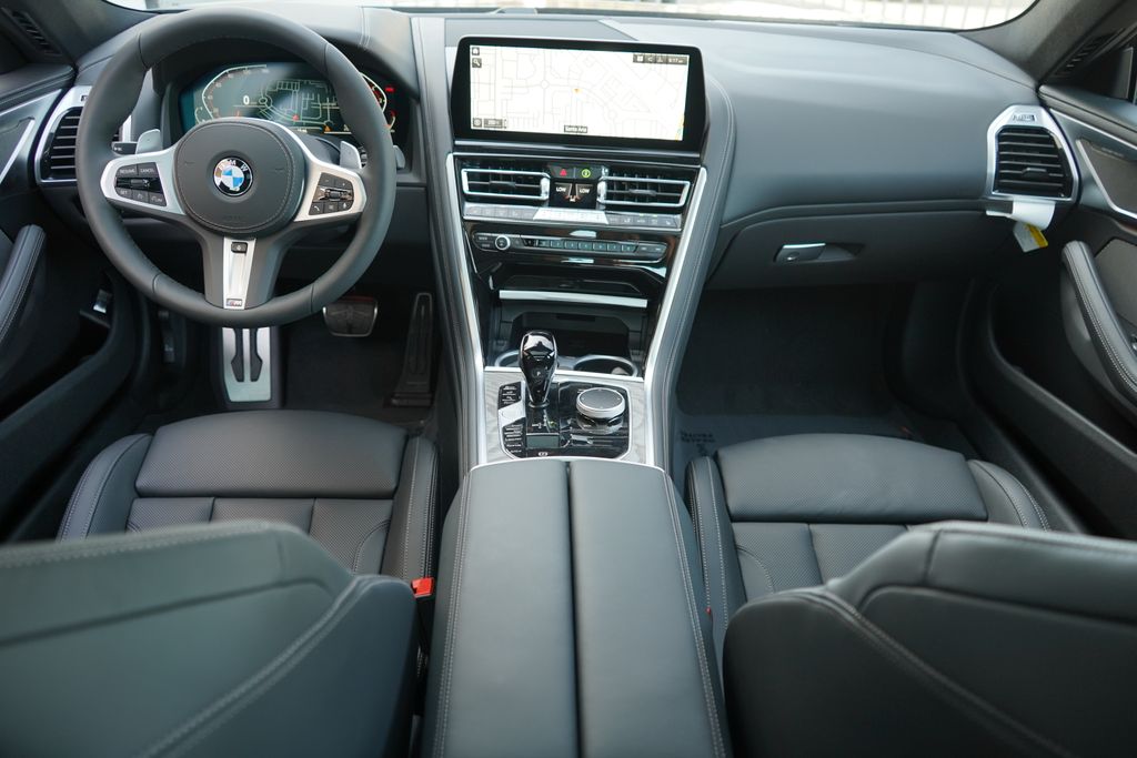 Thumbnail: 2026 BMW 8 Series - 13
