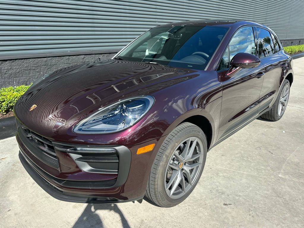 Thumbnail: 2026 Porsche Macan - 7