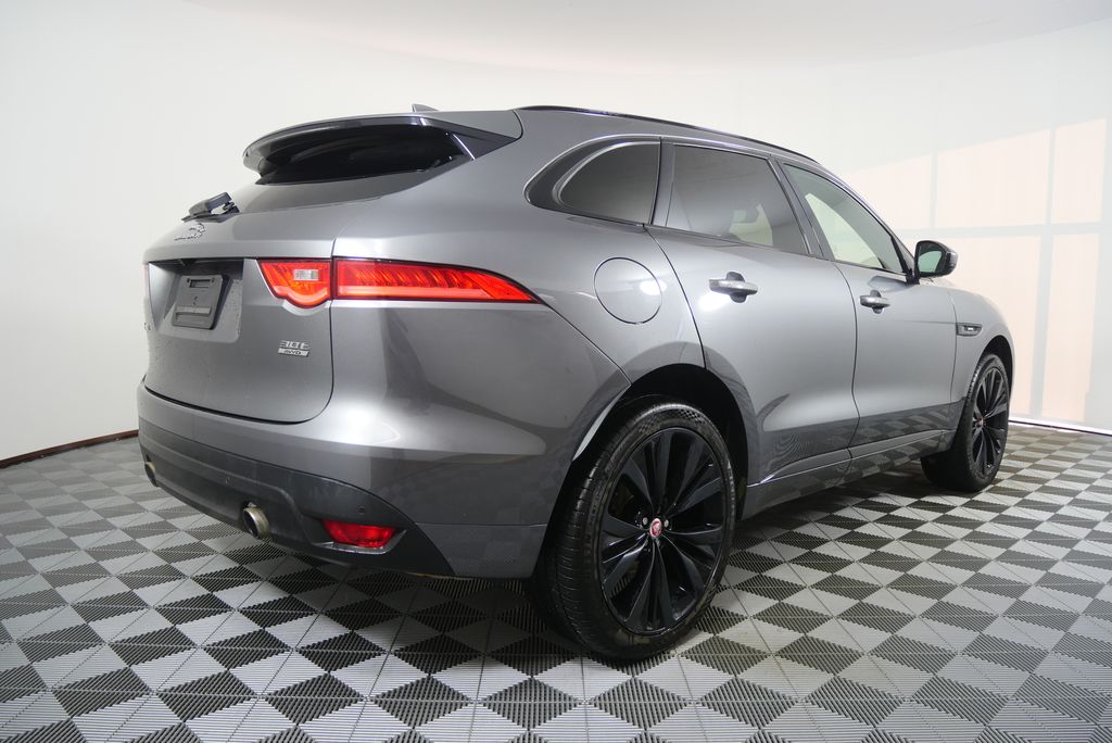 Thumbnail: 2019 Jaguar F-Pace - 3