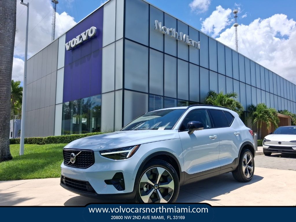 2026 Volvo XC40