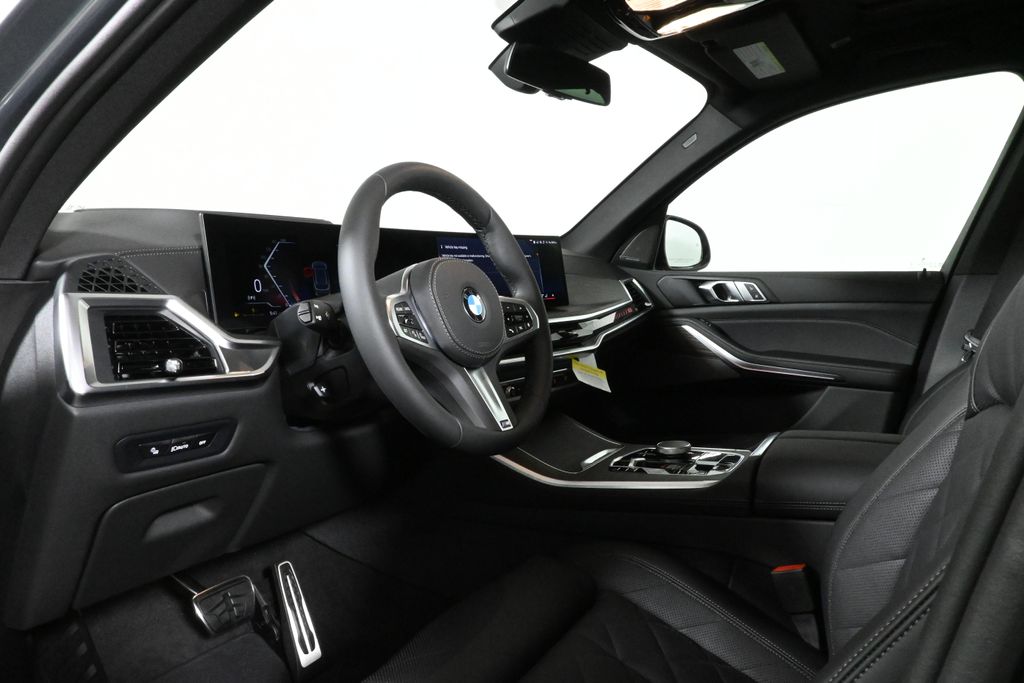 Thumbnail: 2026 BMW X5 - 15