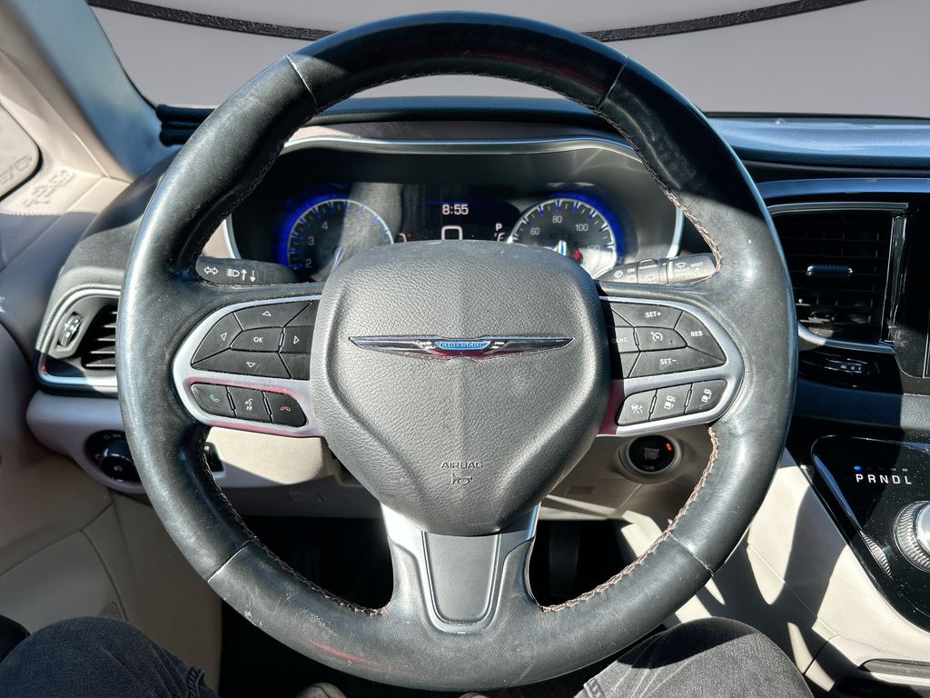 Thumbnail: 2019 Chrysler Pacifica - 14
