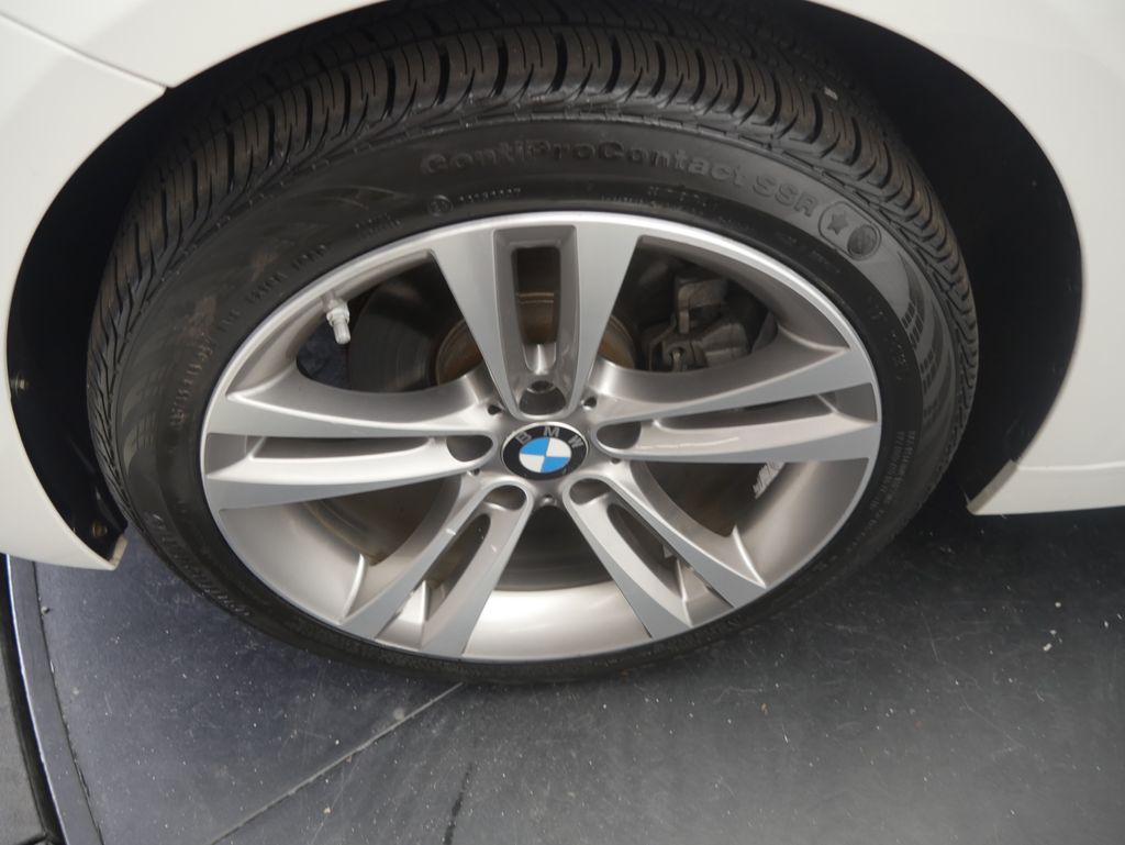 Thumbnail: 2019 BMW 3 Series - 11