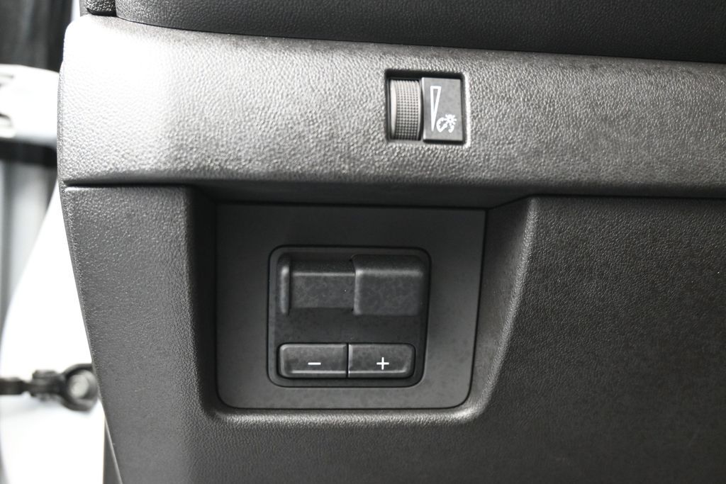 Used 2025 Summit White Chevrolet Trail Boss image 15