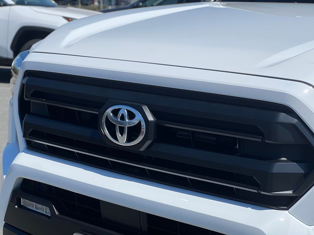 2025 Toyota Tacoma SR5 Double Cab photo 23