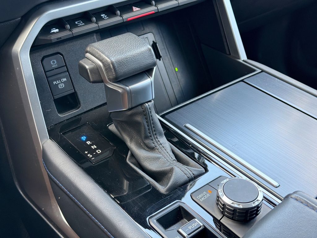 Thumbnail: 2023 Toyota Sequoia - 20