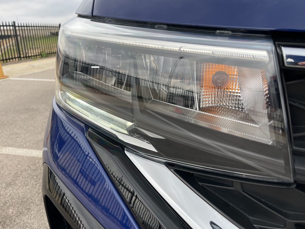 Thumbnail: 2024 Volkswagen Taos - 12