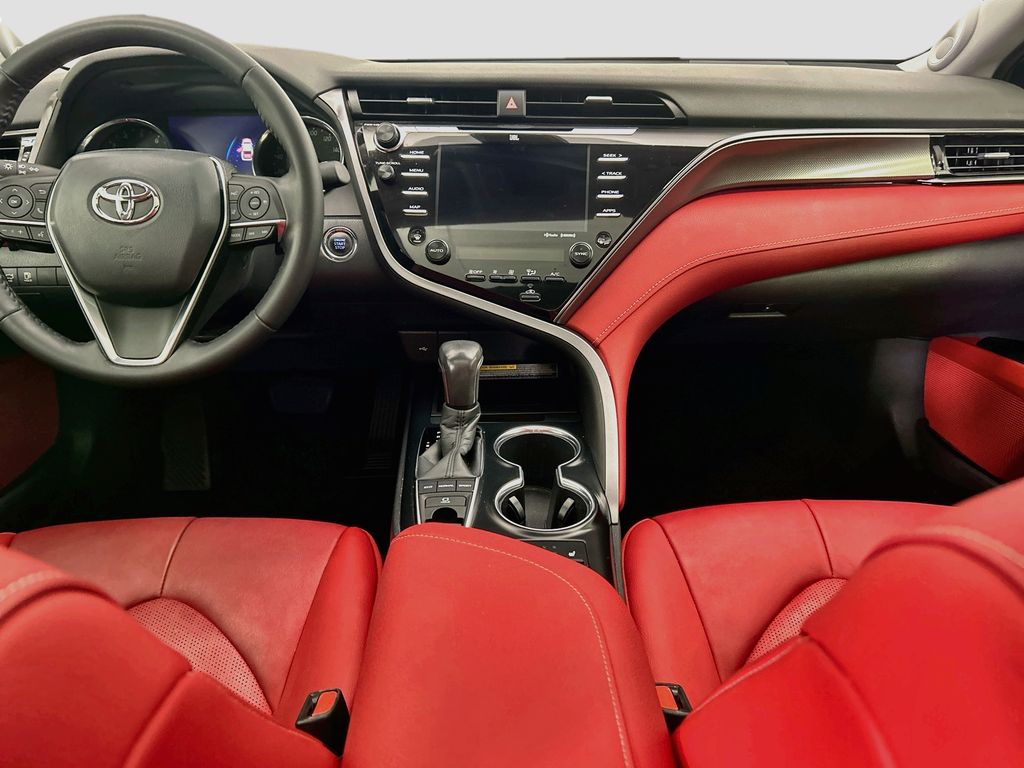Thumbnail: 2020 Toyota Camry - 13
