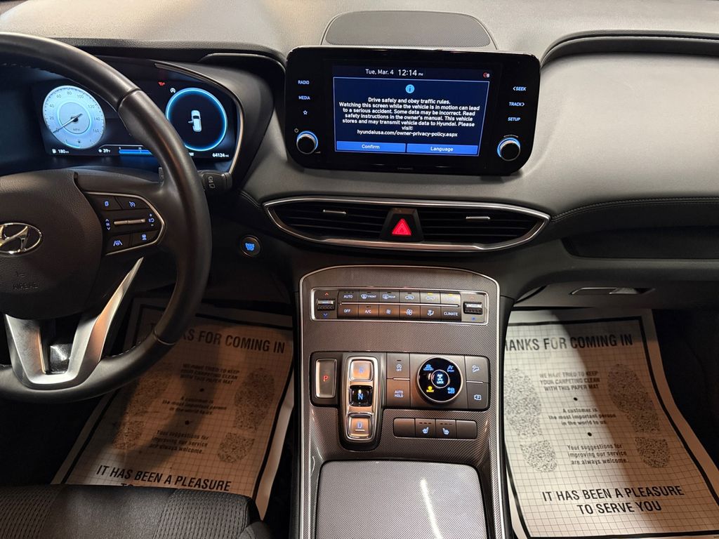 2022 Hyundai Santa Fe SEL photo
