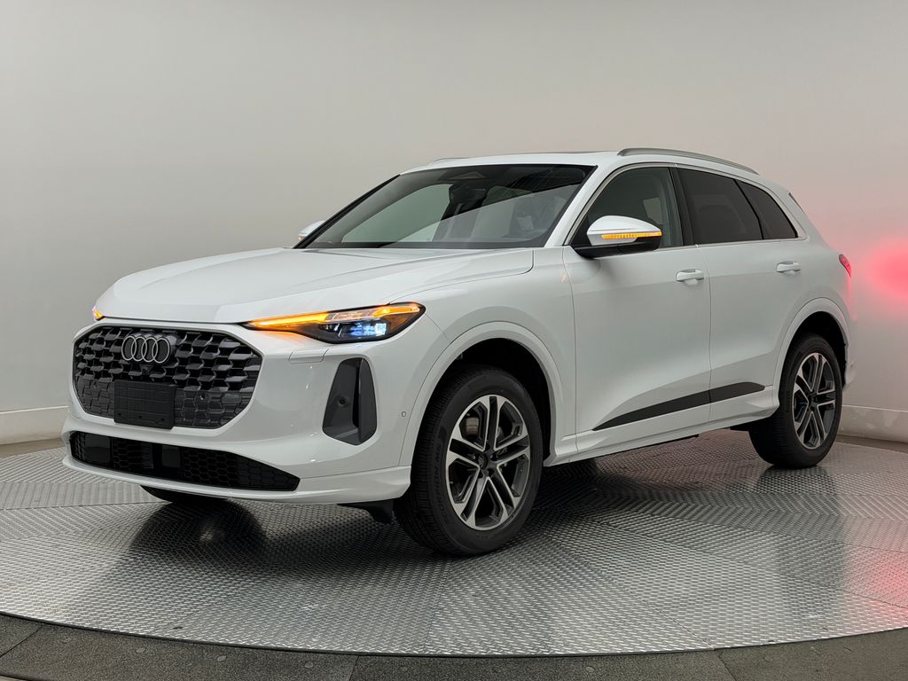 Thumbnail: 2026 Audi Q5 - 4