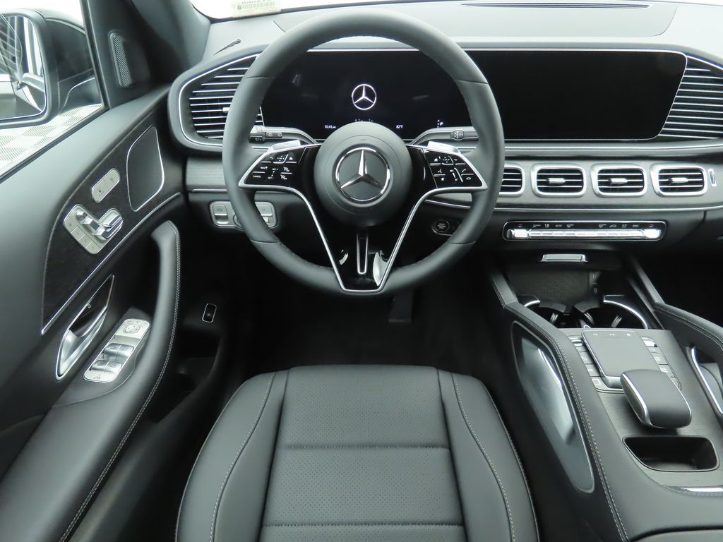 Thumbnail: 2026 Mercedes-Benz GLE - 10