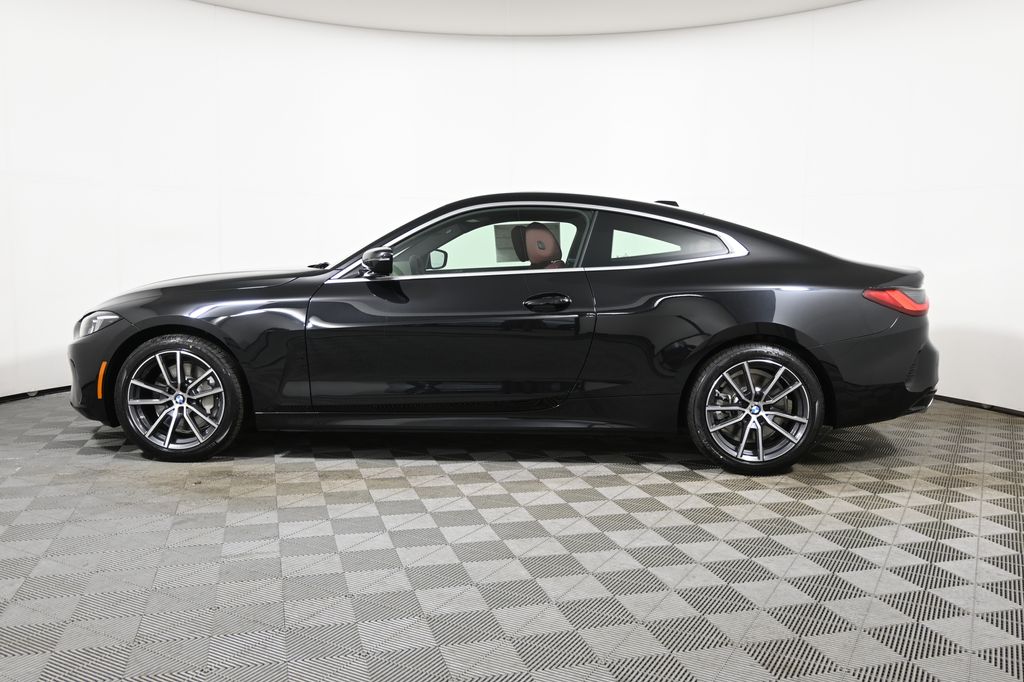 Thumbnail: 2026 BMW 4 Series - 2