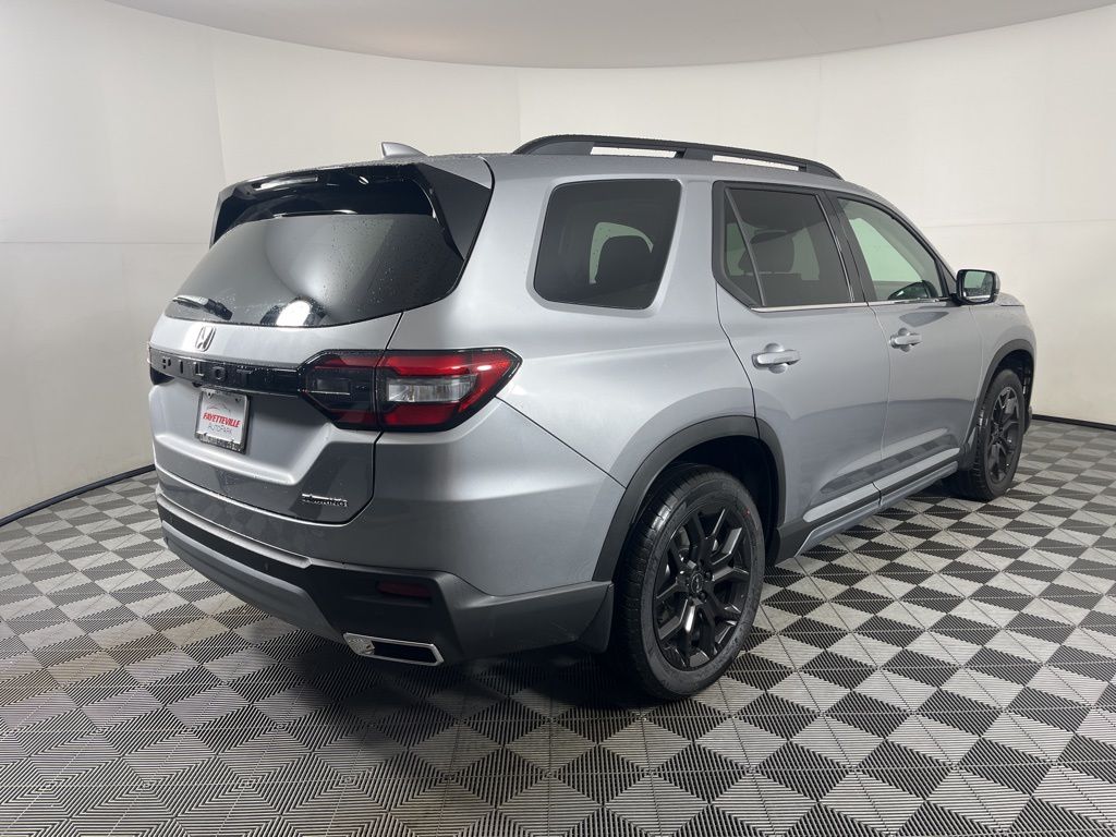 Thumbnail: 2025 Honda Pilot - 5