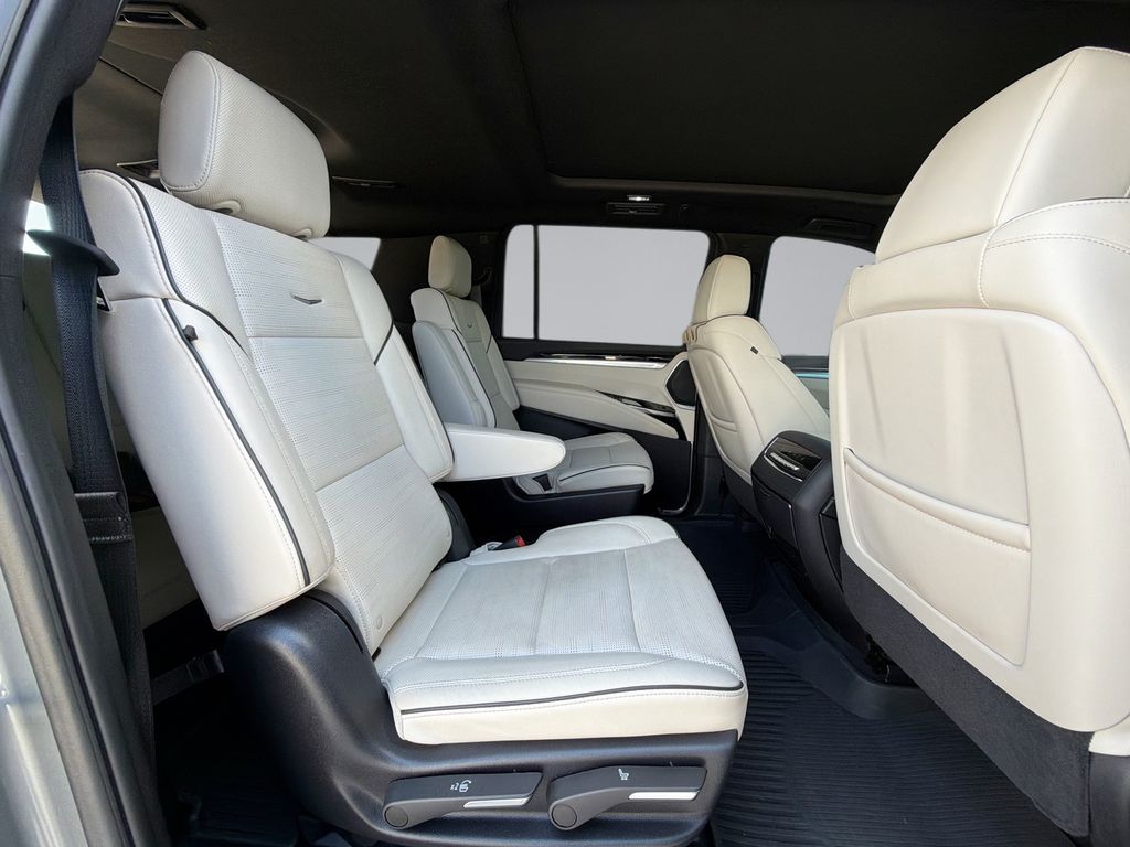 Thumbnail: 2025 Cadillac Escalade - 17