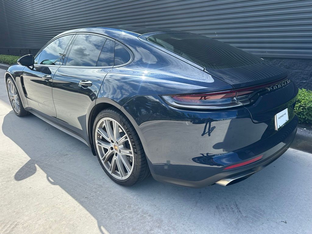 Thumbnail: 2021 Porsche Panamera - 3