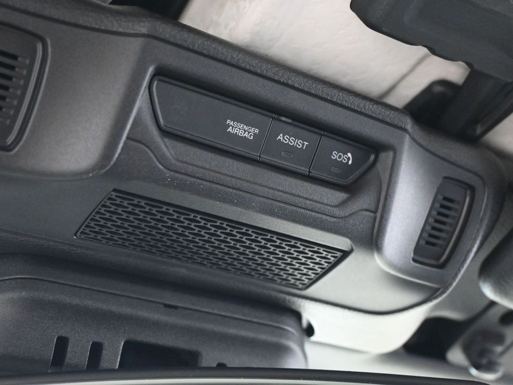 New 2026 Granite Crystal Metallic Clearcoat Jeep Sahara image 18